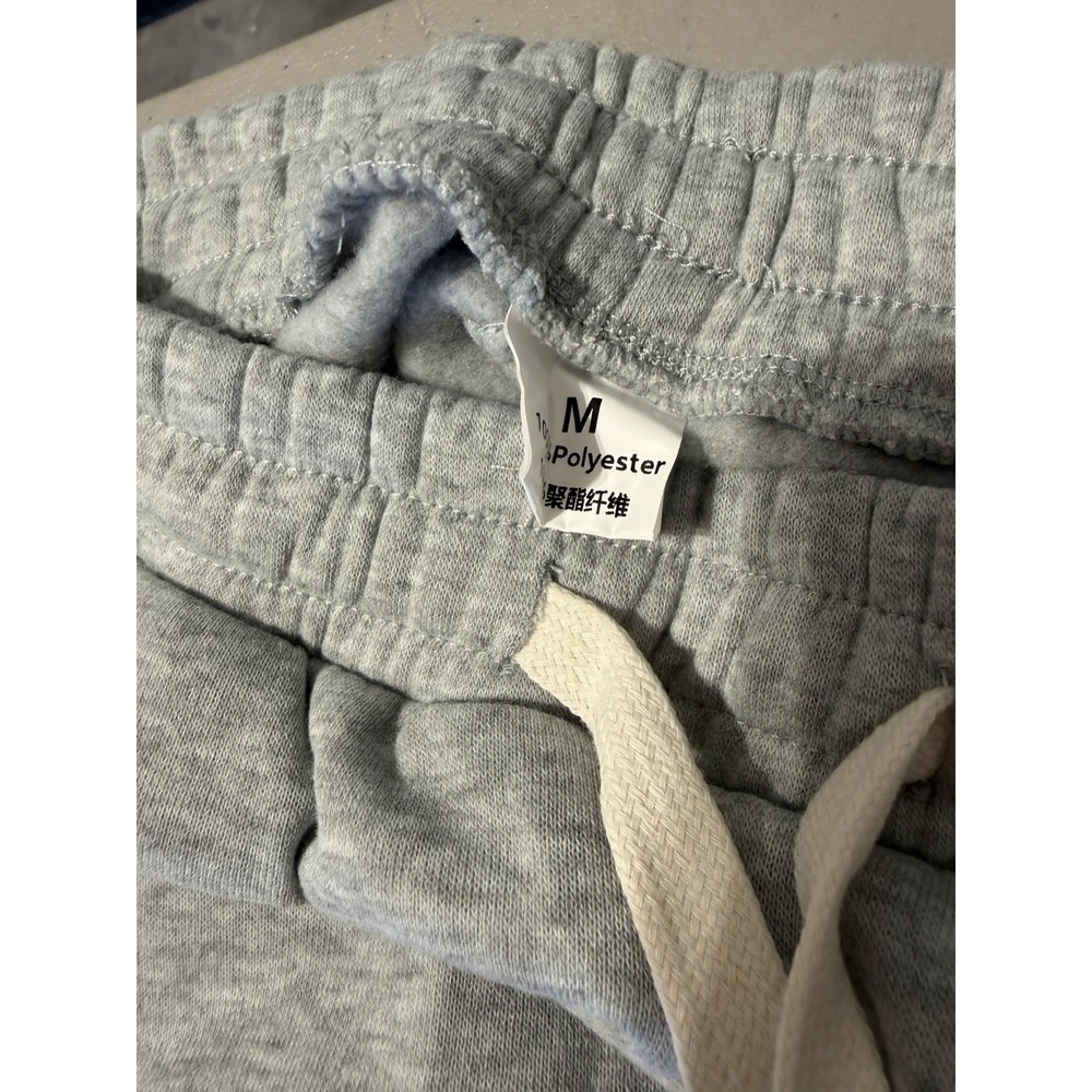 Sweatpants with One Rear Pocket and Drawstring Size Medium - Picture 2 of 3